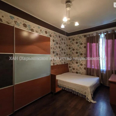 Продам квартиру, Дудинской ул. , 3 кім., 57.40 м², капитальный ремонт 