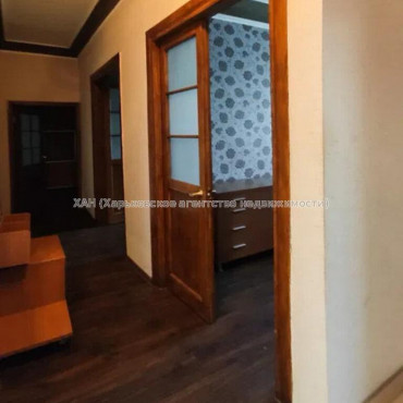 Продам квартиру, Дудинской ул. , 3 кім., 57.40 м², капитальный ремонт 