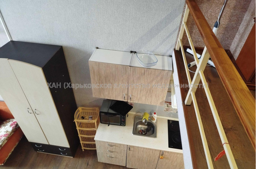 Продам квартиру, Лозовская ул. , 2 кім., 38 м², косметический ремонт 