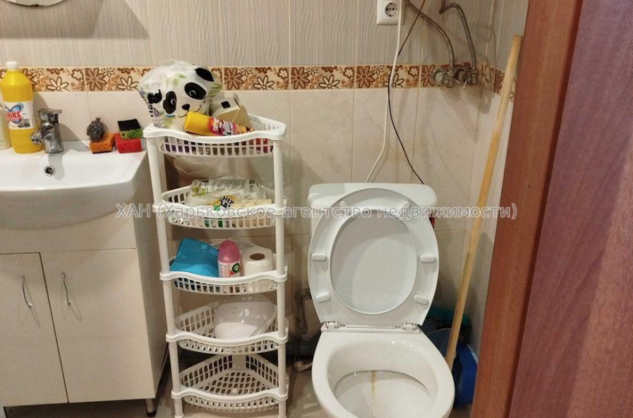 Продам квартиру, Лозовская ул. , 2 кім., 38 м², косметический ремонт 