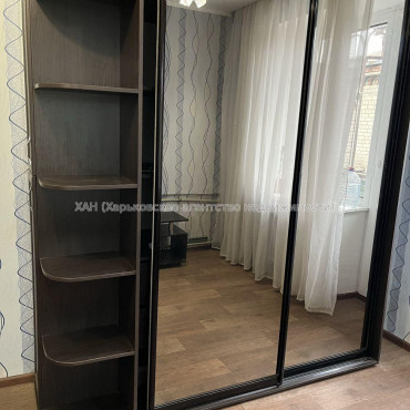 Продам квартиру, Архитектора Алёшина просп. , 1 кім., 32 м², капитальный ремонт 