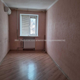 Продам квартиру, Власенко ул. , 1  ком., 13 м², косметический ремонт