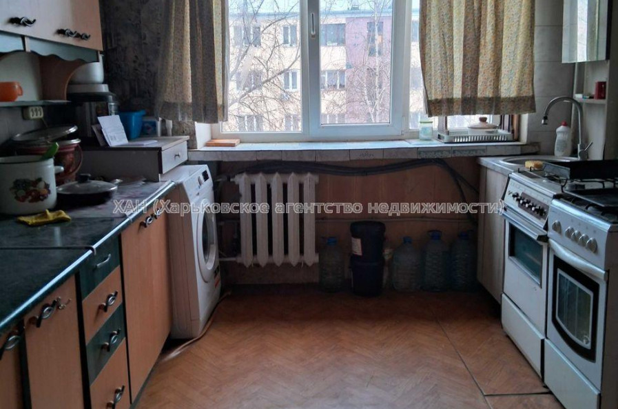 Продам квартиру, Власенко ул. , 1  ком., 13 м², косметический ремонт 