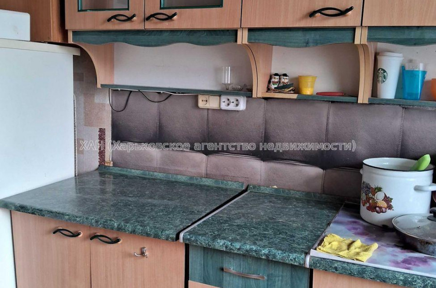 Продам квартиру, Власенко ул. , 1  ком., 13 м², косметический ремонт 