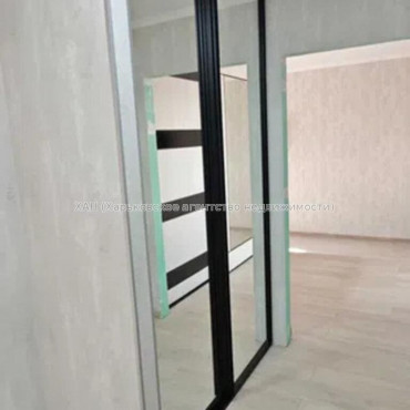 Продам квартиру, Валентиновская ул. , 2 кім., 45 м², капитальный ремонт 