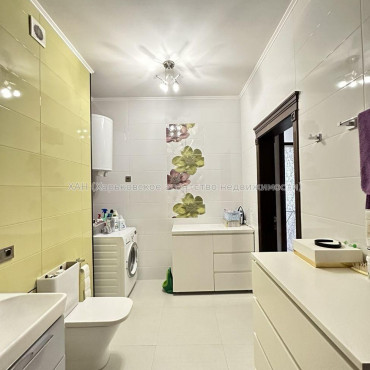 Продам квартиру, Отакара Яроша ул. , 3  ком., 86 м², евроремонт 