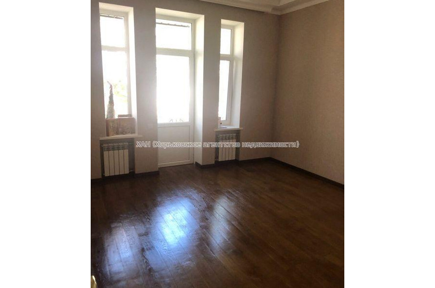 Продам квартиру, Куликовский спуск , 5 кім., 150 м², капитальный ремонт 