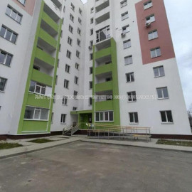 Продам квартиру, Мира ул. , 3 кім., 80 м², без внутренних работ