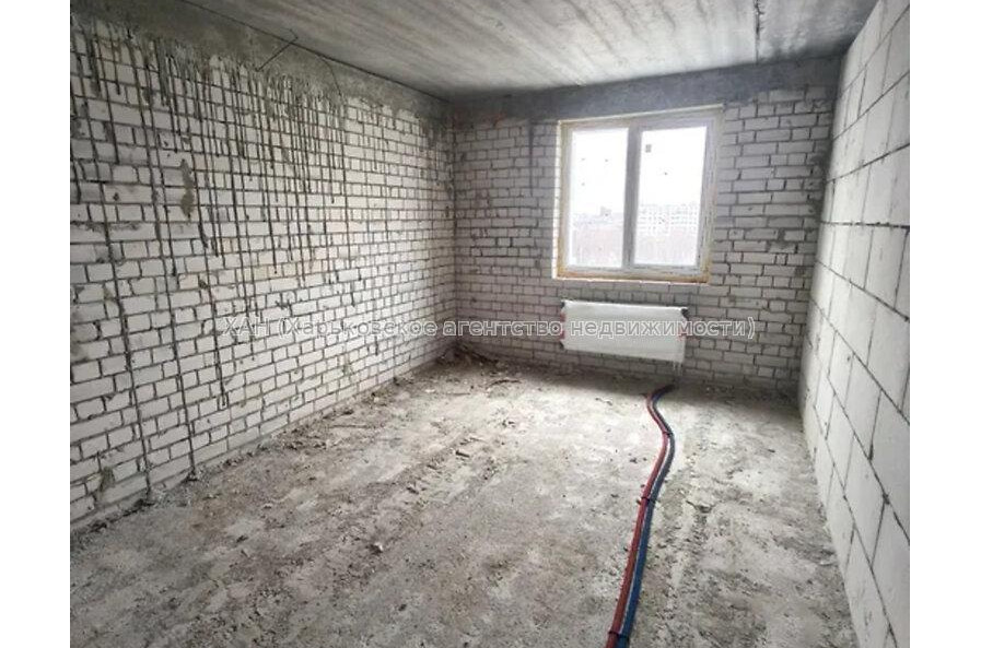 Продам квартиру, Мира ул. , 3  ком., 80 м², без внутренних работ 