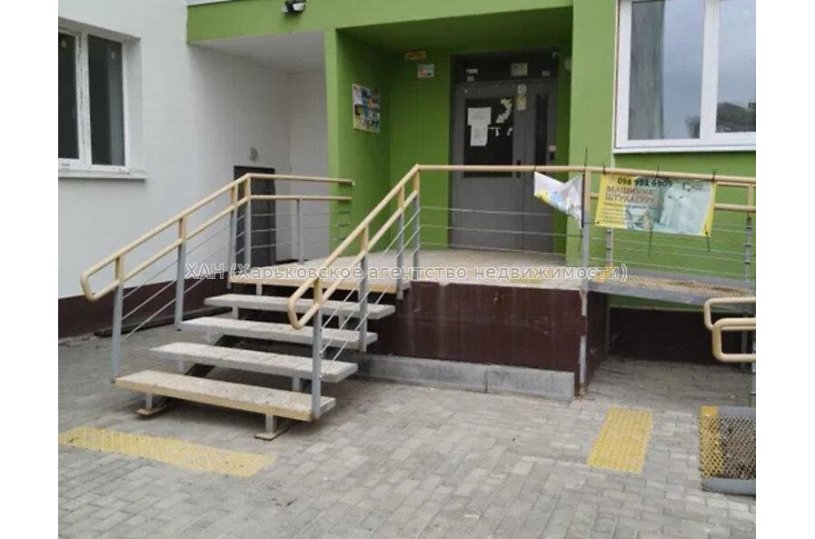 Продам квартиру, Мира ул. , 3  ком., 80 м², без внутренних работ 