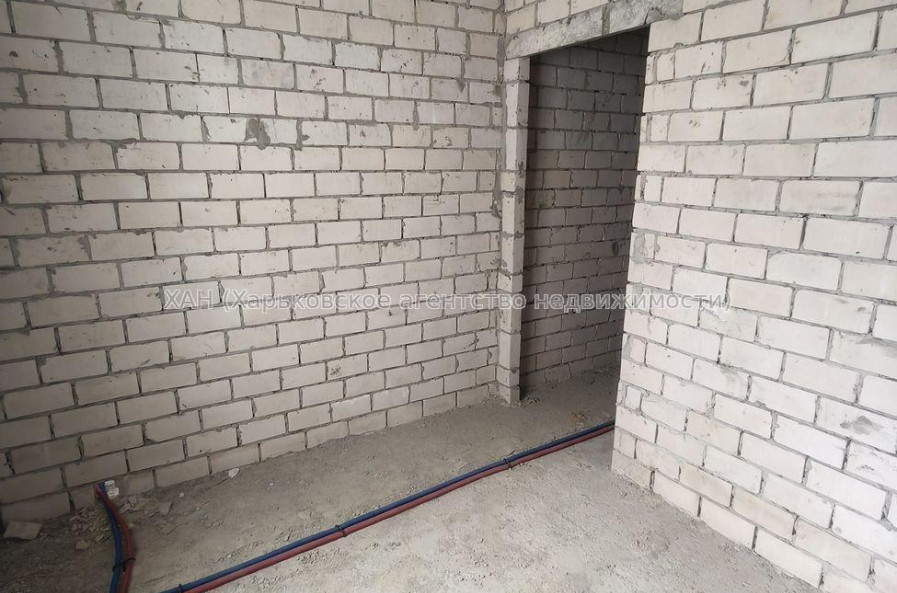 Продам квартиру, Мира ул. , 3  ком., 80 м², без внутренних работ 