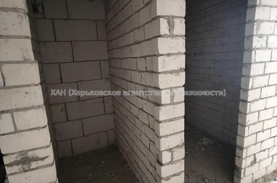 Продам квартиру, Мира ул. , 3  ком., 80 м², без внутренних работ 