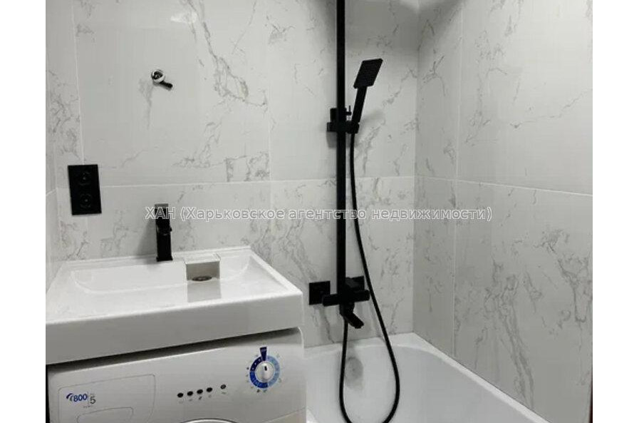 Продам квартиру, Победы просп. , 2  ком., 45.20 м², капитальный ремонт 