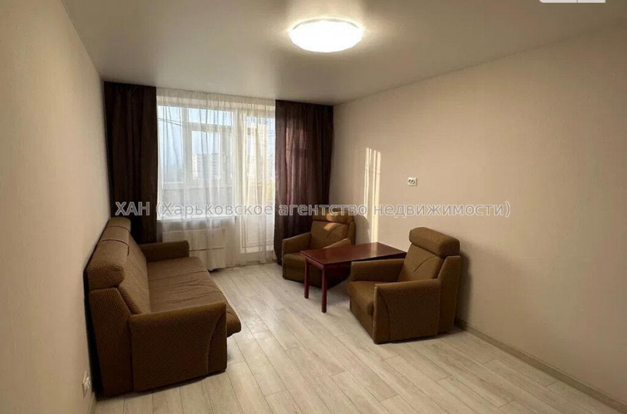 Продам квартиру, Победы просп. , 2  ком., 45.20 м², капитальный ремонт 