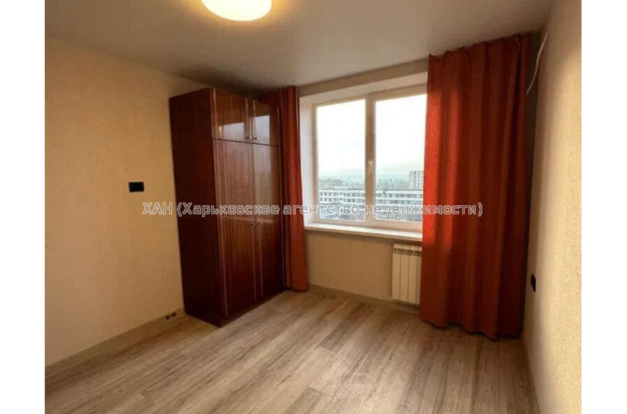 Продам квартиру, Победы просп. , 2  ком., 45.20 м², капитальный ремонт 