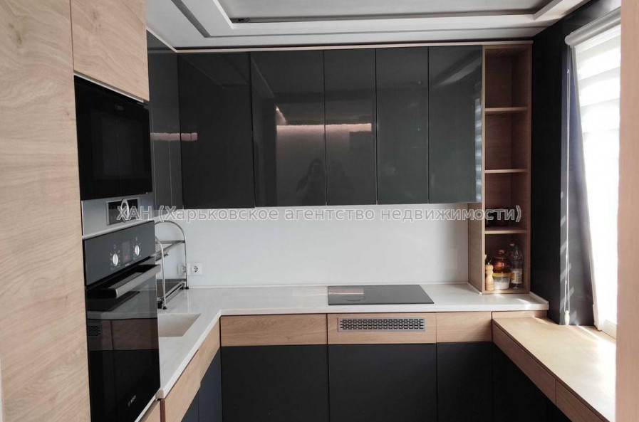 Продам квартиру, Свободы ул. , 3  ком., 67 м², авторский дизайн 