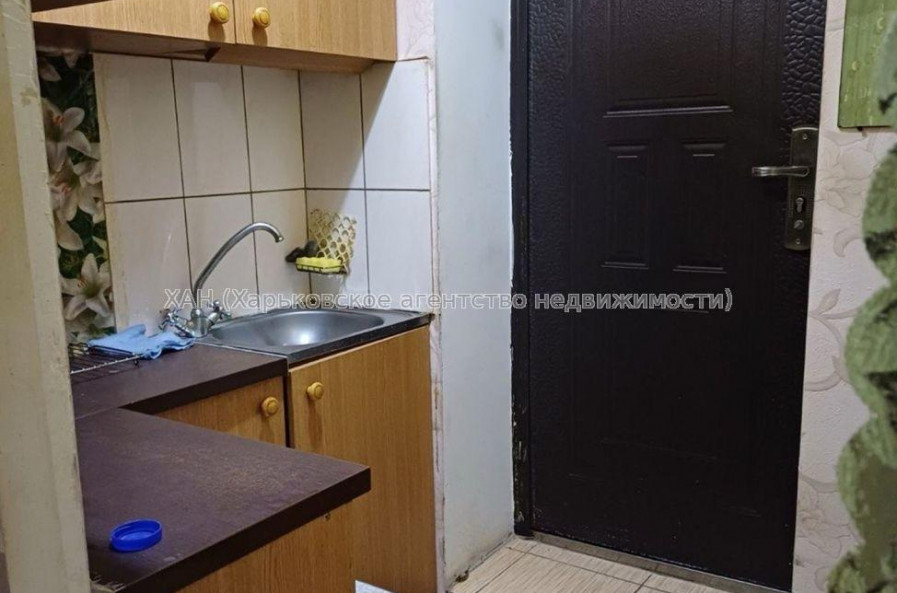 Продам квартиру, Электровозная ул. , 1 кім., 16.30 м², косметический ремонт 