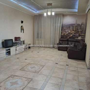 Продам дом, Низовая ул. , 400 м², 6 сот., косметический ремонт 