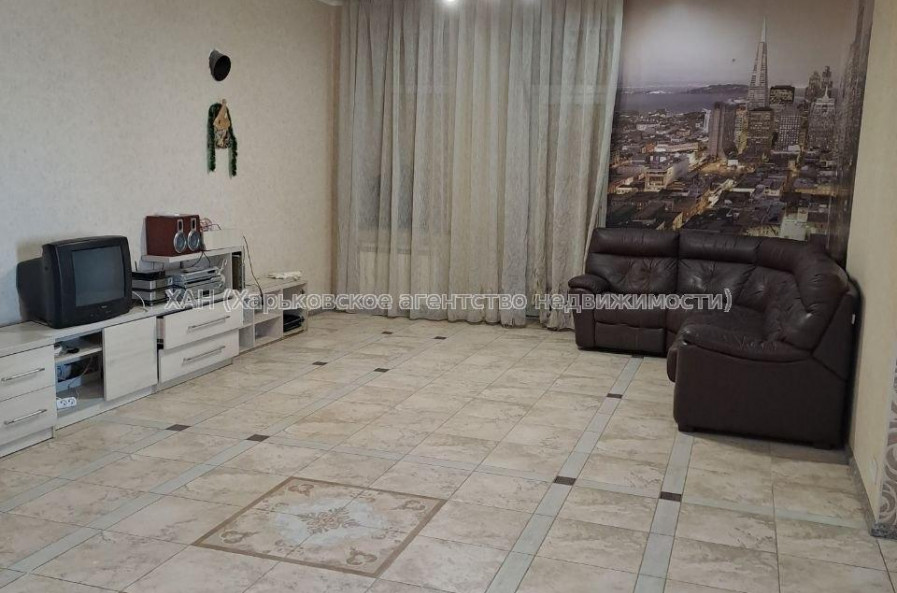 Продам дом, Низовая ул. , 400 м², 6 сот., косметический ремонт 