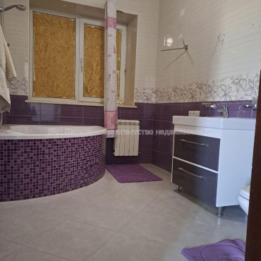 Продам дом, Низовая ул. , 400 м², 6 сот., косметический ремонт 