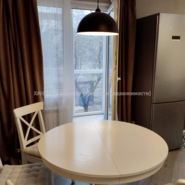 Продам квартиру, Деревянко ул. , 22А , 3 кім., 58 м², евроремонт 