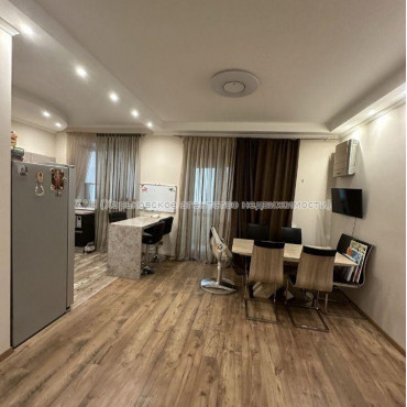 Продам квартиру, Независимости пр-т , 3 кім., 85 м², евроремонт 