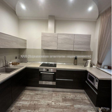 Продам квартиру, Независимости пр-т , 3 кім., 85 м², евроремонт 