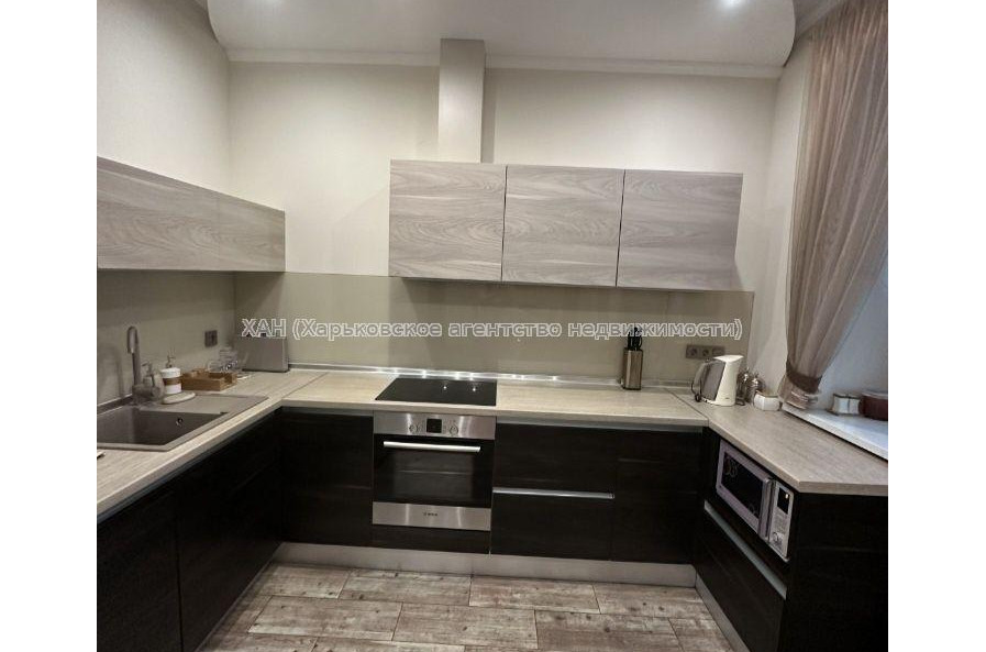 Продам квартиру, Независимости пр-т , 3 кім., 85 м², евроремонт 