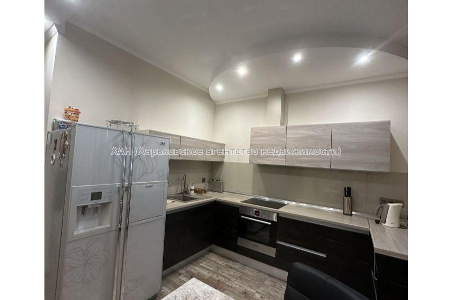 Продам квартиру, Независимости пр-т , 3 кім., 85 м², евроремонт 