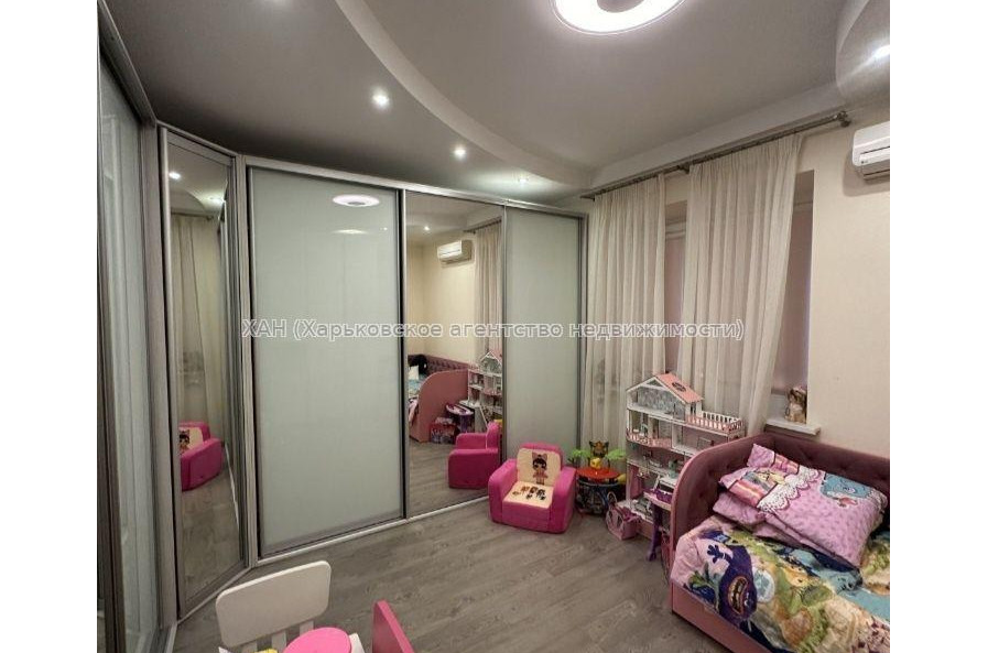 Продам квартиру, Независимости пр-т , 3 кім., 85 м², евроремонт 