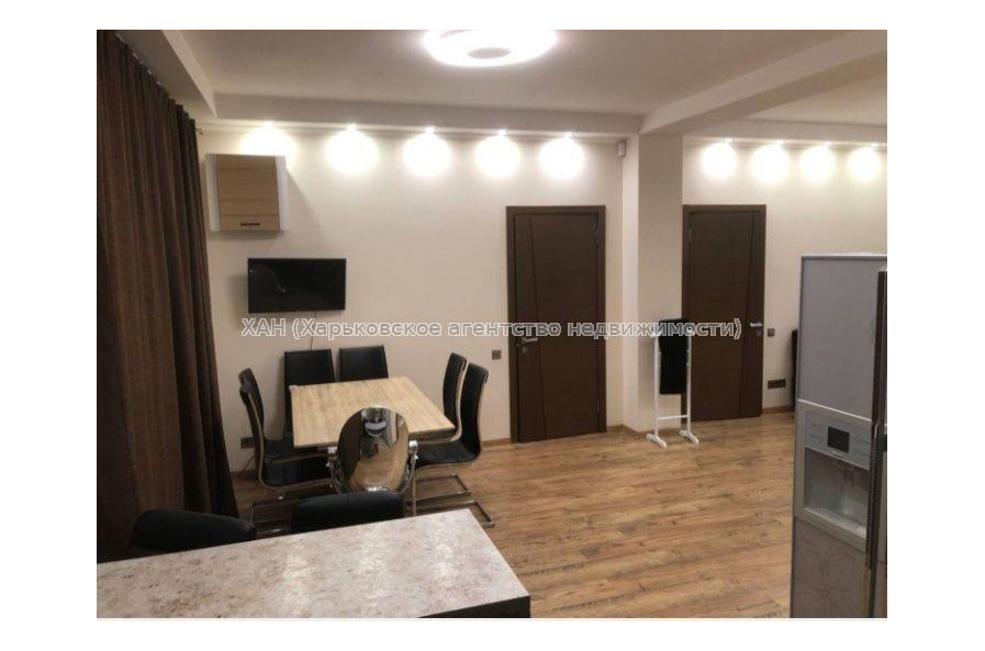 Продам квартиру, Независимости пр-т , 3 кім., 85 м², евроремонт 