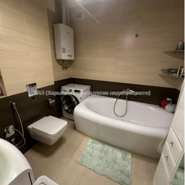 Продам квартиру, Независимости пр-т , 3 кім., 85 м², евроремонт 