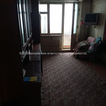 Продам квартиру, Холодногорская ул. , 3 кім., 66.70 м², советский ремонт 