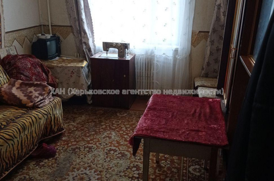 Продам квартиру, Холодногорская ул. , 3 кім., 66.70 м², советский ремонт 