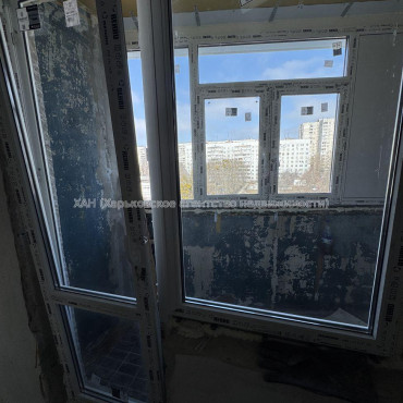 Продам квартиру, Амосова ул. , 3 кім., 67 м², без внутренних работ 