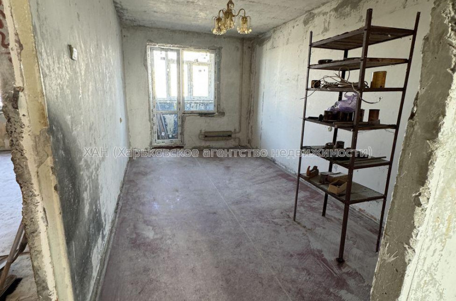 Продам квартиру, Амосова ул. , 3 кім., 67 м², без внутренних работ 