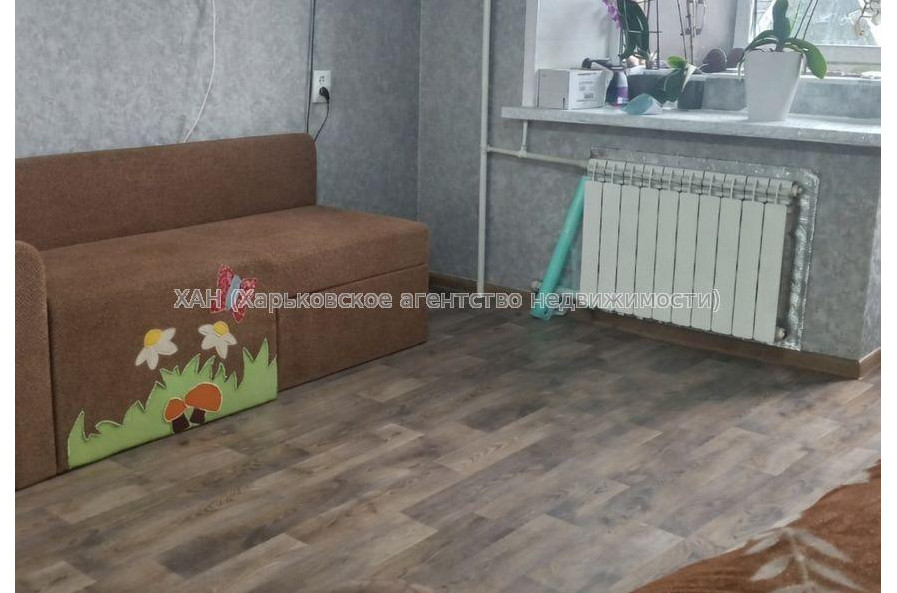 Продам квартиру, Павла Тычины ул. , 1  ком., 32 м², капитальный ремонт 