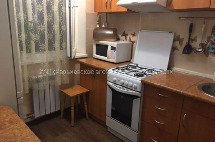 Продам квартиру, Гвардейцев Широнинцев ул. , 2  ком., 43 м², капитальный ремонт 