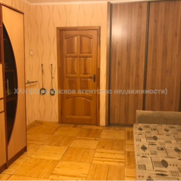 Продам квартиру, Гвардейцев Широнинцев ул. , 2  ком., 43 м², капитальный ремонт 