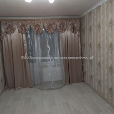 Продам квартиру, Аэрокосмический пр. , 3  ком., 65 м², косметический ремонт 