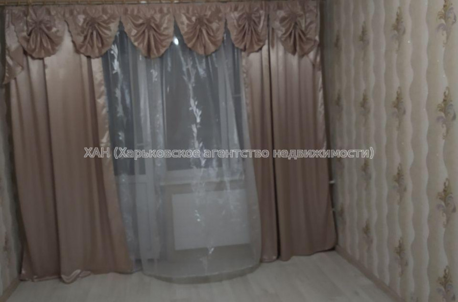 Продам квартиру, Аэрокосмический пр. , 3  ком., 65 м², косметический ремонт 