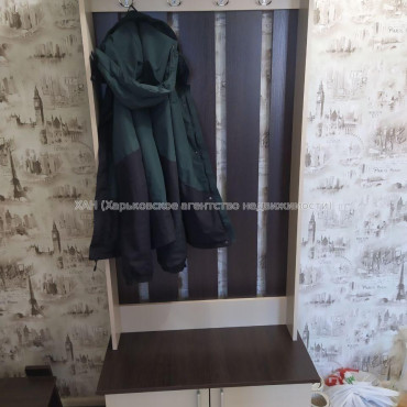 Продам квартиру, Аэрокосмический пр. , 3 кім., 65 м², косметический ремонт 
