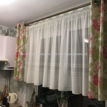 Продам квартиру, Аэрокосмический пр. , 3 кім., 65 м², косметический ремонт 