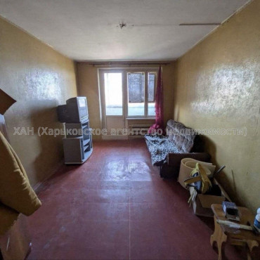 Продам квартиру, Валентиновская ул. , 1 кім., 32 м², советский ремонт 