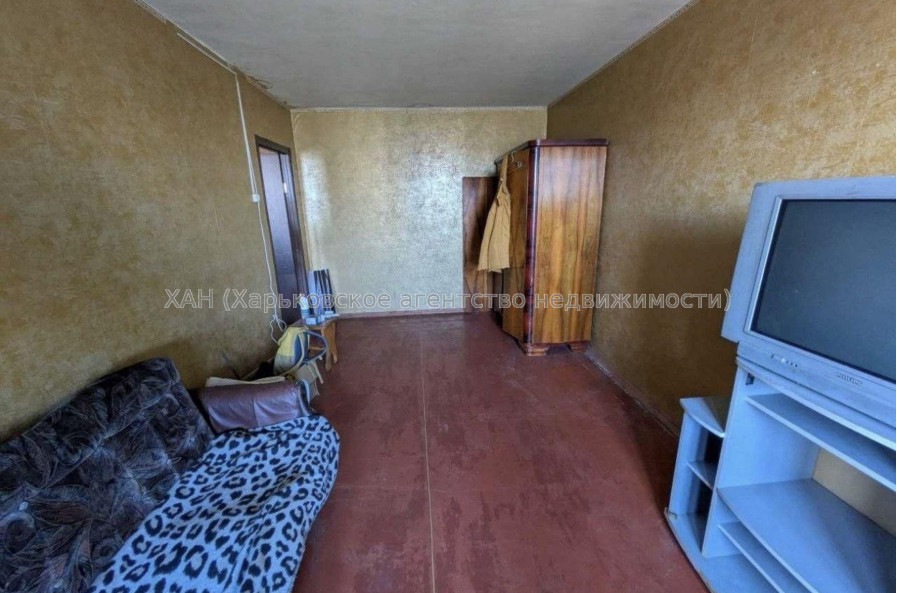 Продам квартиру, Валентиновская ул. , 1 кім., 32 м², советский ремонт 