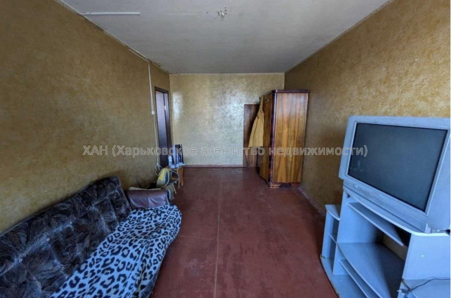 Продам квартиру, Валентиновская ул. , 1 кім., 32 м², советский ремонт 