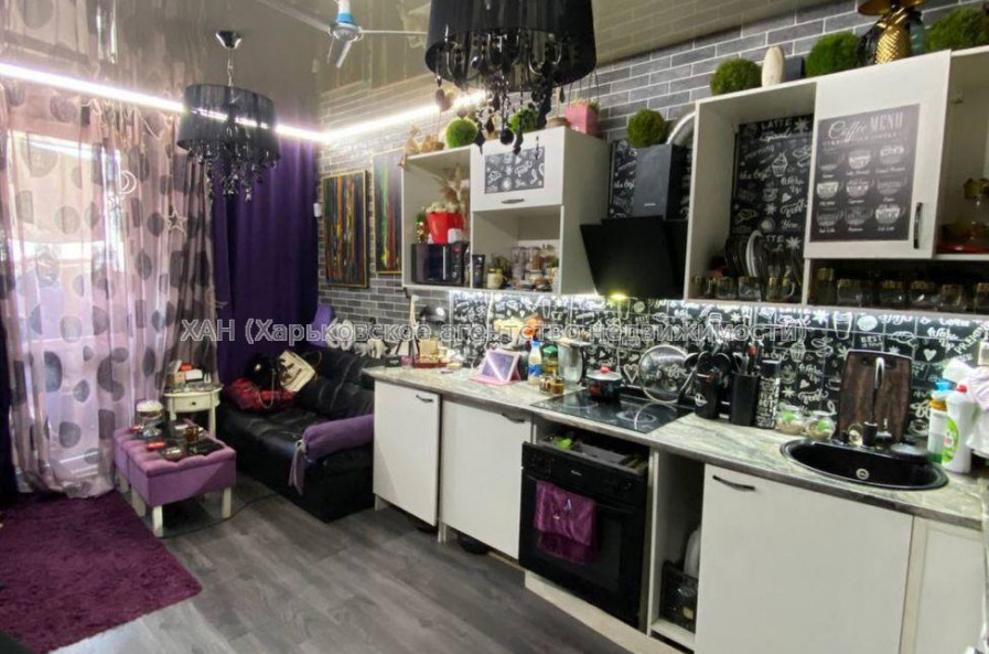 Продам квартиру, Шевченковский пер. , 2 кім., 35 м², евроремонт 