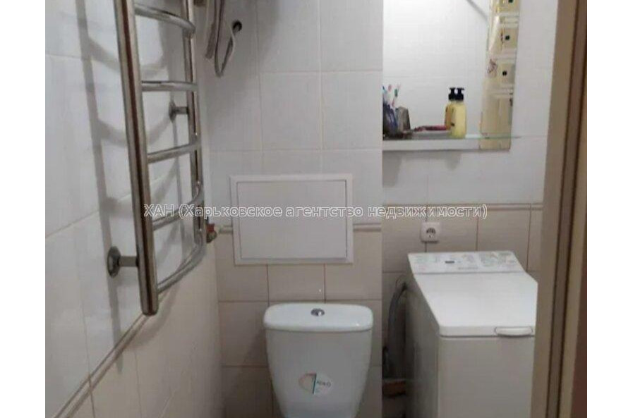 Продам квартиру, Ньютона ул. , 1  ком., 33 м², капитальный ремонт 