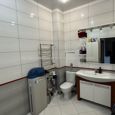 Продам квартиру, Станислава Парталы ул. , 3 кім., 90 м², евроремонт 