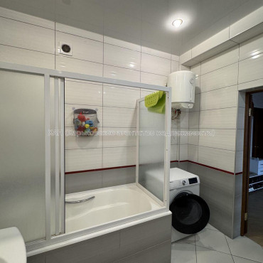 Продам квартиру, Станислава Парталы ул. , 3 кім., 90 м², евроремонт 